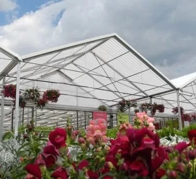 Polikarbonát oldalra